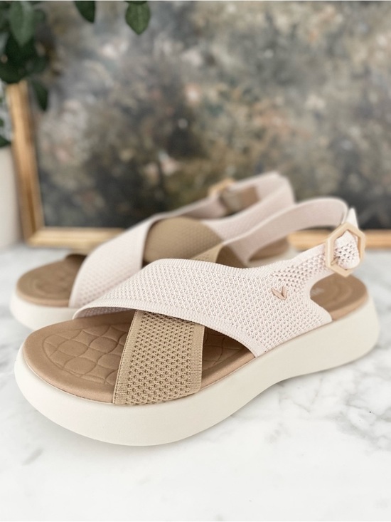 Vivaia Shoes - Vivaia Kara Adaptall Sandals Size 8.5 (39.5) Cream Nude Beige Walking Comfort